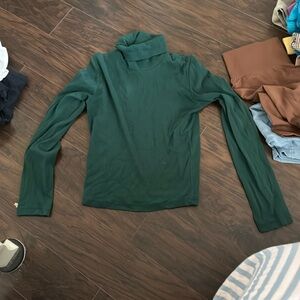 Long sleeve turtle